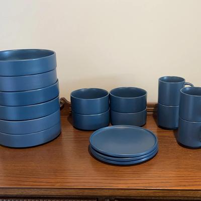 Modern Blue Matte Stoneware 17-Piece Dinnerware Set