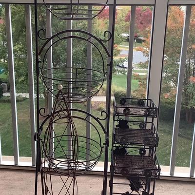 English Garden Planters & Stands (4)