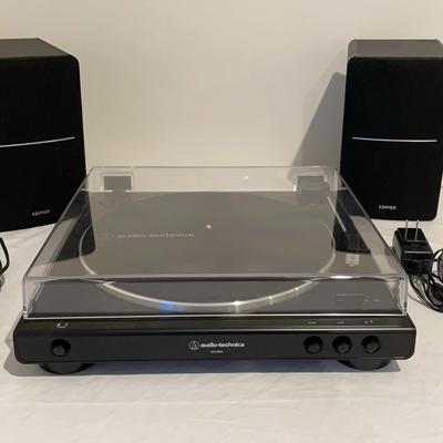 Audio-Technica AT-LP60X Turntable & Edifier Speakers