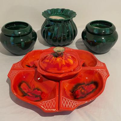 Red & Green Porcelain Decor
