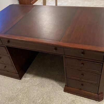 Hooker Furniture Wooden Desk With Filing Drawers