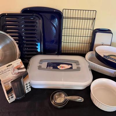 Corning Ware and Additional Baking Lot