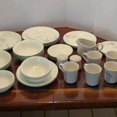 Corelle Dinnerware Set – Plates, Bowls, Mugs, Serveware & More