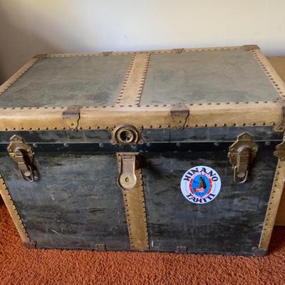 Vintg trunk