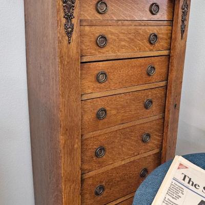 Sale Photo Thumbnail #195