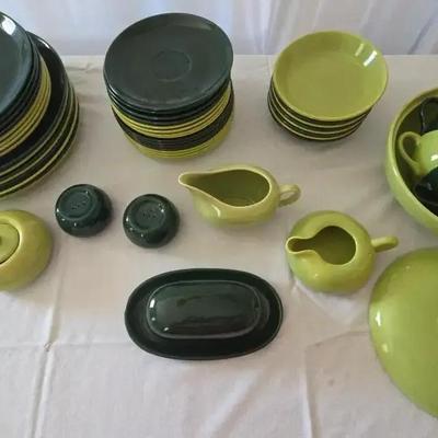 Green Vintage Dishware Set