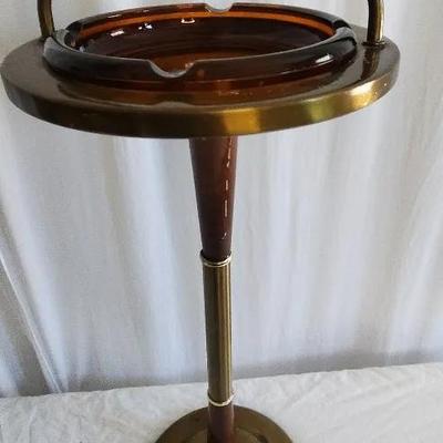 Smoke Stand Ashtray