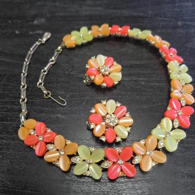 Vintage Colorful Flowers Necklace & Clip-on Earrings 
