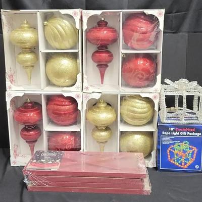 Jumbo Indoor/Outdoor Ornaments + (WH8)