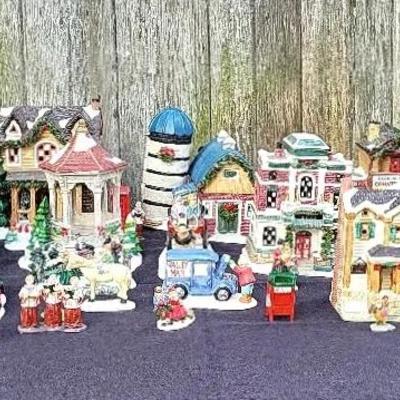 Christmas Village Houses + Accessories (WH6)