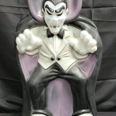 Dracula Blow Mold by General Foam Plastics (WH5)