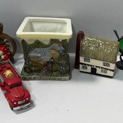 Decorative Figurines & Home Accents – Cottage, Cars, and Candleholders
