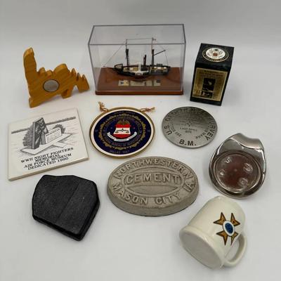 Retro Memorabilia & Collectibles – Military, Geological & Historical Items