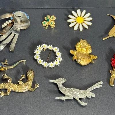 Vintage & Costume Brooch Collection – 10 Pieces, Mixed Designs