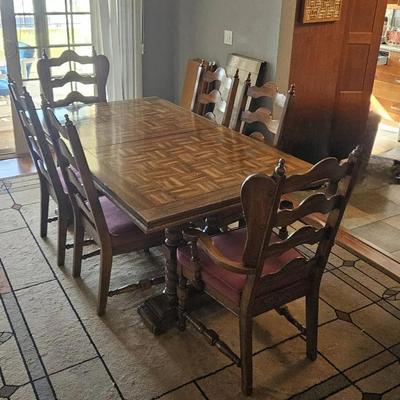Mid-Century Solid Wood Dining Table With Rug.