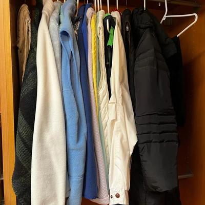 Women’s Outerwear Clothing Size L