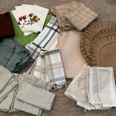 Table Linens In Cream/Brown With Pier 1, Pottery Barn, Etc (60+ Pieces)