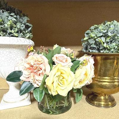Charming Floral Décor Trio