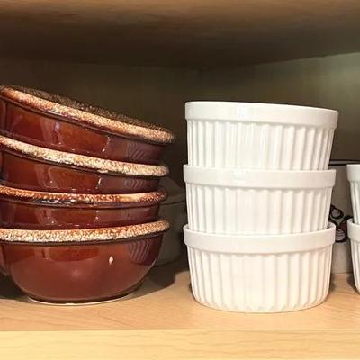 Hull French Onion Bowls (4), Williams Sonoma Brie Dish and Le Tauci Soufflé Dishes