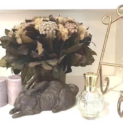 Decor Group with Metal Bunny, Floral Arrangement, Easel, Oil Lamp