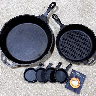Cast Iron (6 Pieces) With Mini Skillets And Pair Of Large Lodge Pans