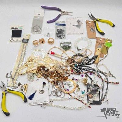 1004 • costume jewelry