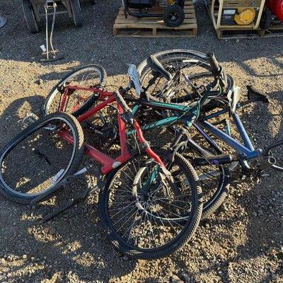 82024 • 4 bicycles