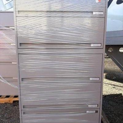 91008 • 2 metal filing cabinets without keys
