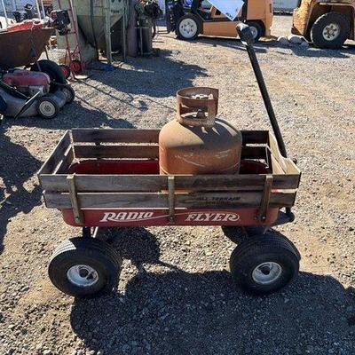 85012 • radio flyer all terrain wagon and propane tank