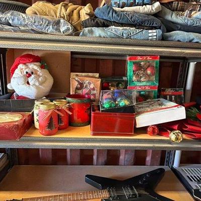 6072 • christmas decorations