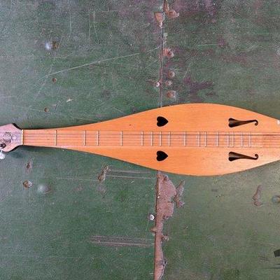 Sale Photo Thumbnail #85: 6092 •  creek acd100 teardrop dulcimer