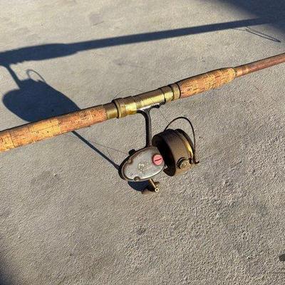 4040 • fishing rod