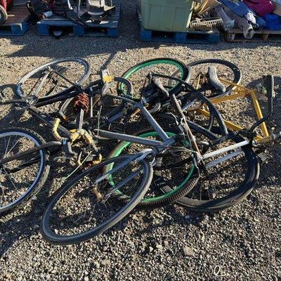 82018 • 4 bicycles