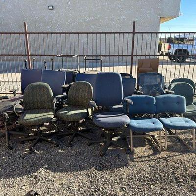 92004 • 26 chairs