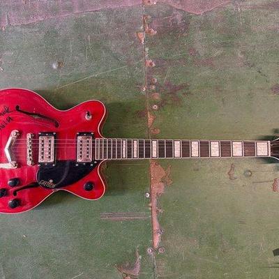 6094 • robin finck autographed gretchen streamliner electric guitar