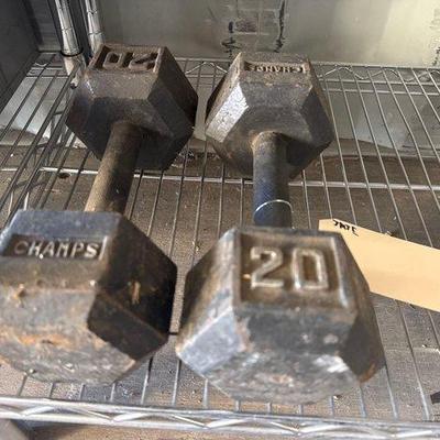 4062 • 2 champs 20 pound dumbbells