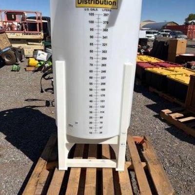 92000 • 105 gallon bicarb distribution tank