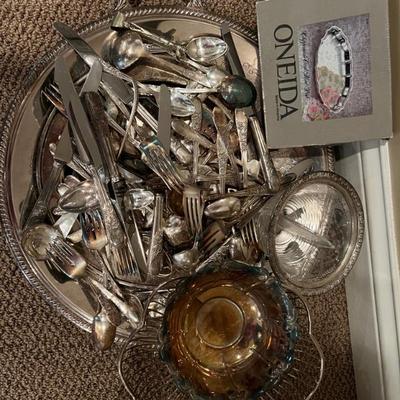 Silverplate Utensils & Serveware
