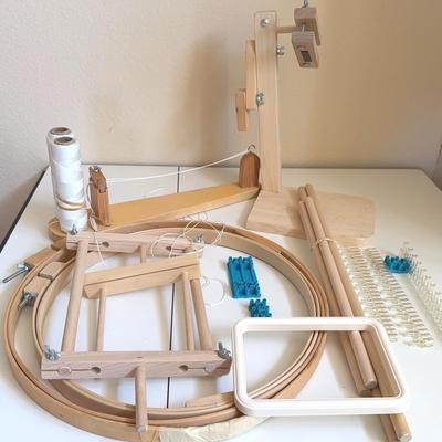 Adjustable Embroidery Hoop Stand for Cross Stitch