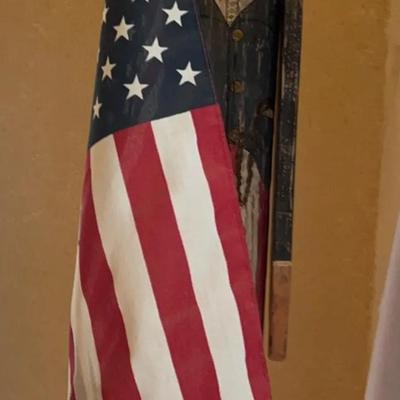 Collection Of Patriotic Americana And Vintage Decor
