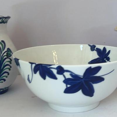 Tiffany Vine Ceramic Bowl With 2 Ceramic Pitchers