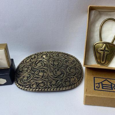 Brass Belt Buckle, Pearl Tie Clip And Brass Colored Keychain