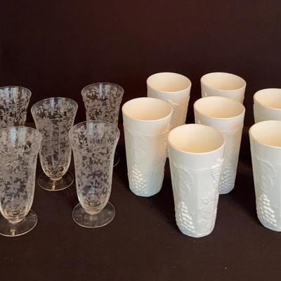 Vintage Indiana Set of 7 Milk Glasses And 5 Rose Eched Glasses