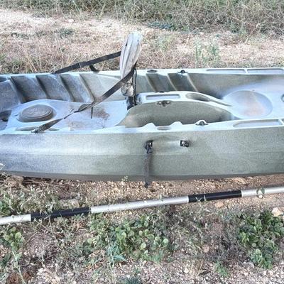 Pescador 13.0, 2 seater, 13 ft. kayak, 2 oars
