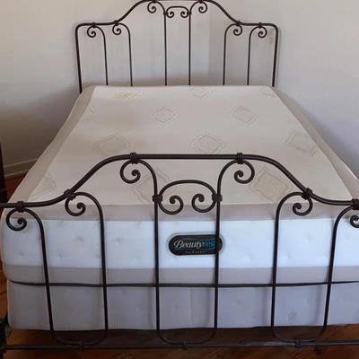 Queen Size Metal Frame (Mattress & Box Spring Included If Desired)