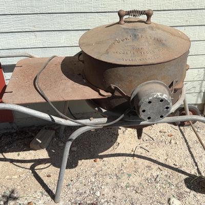 Vintage Cook 'N' Kettle grill - made in Tulsa, OK