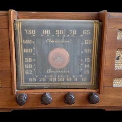 Vintage Crosley Model 66TC radio