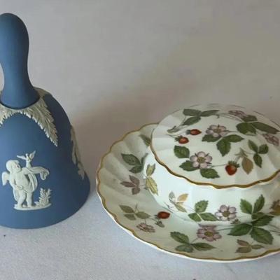 Wedgwood Jasperware Bell And Wedgwood Wild Strawberry Bone China Trinket Box And Mini Plate