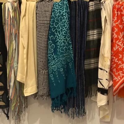Assorted Different Scarfs, Different Material Lengths Shape