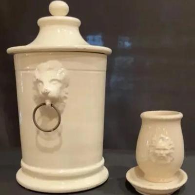 Vintage Leona Lavorato A Mano Italian crackle glaze ceramic canister w/ lion head ring handles &more
